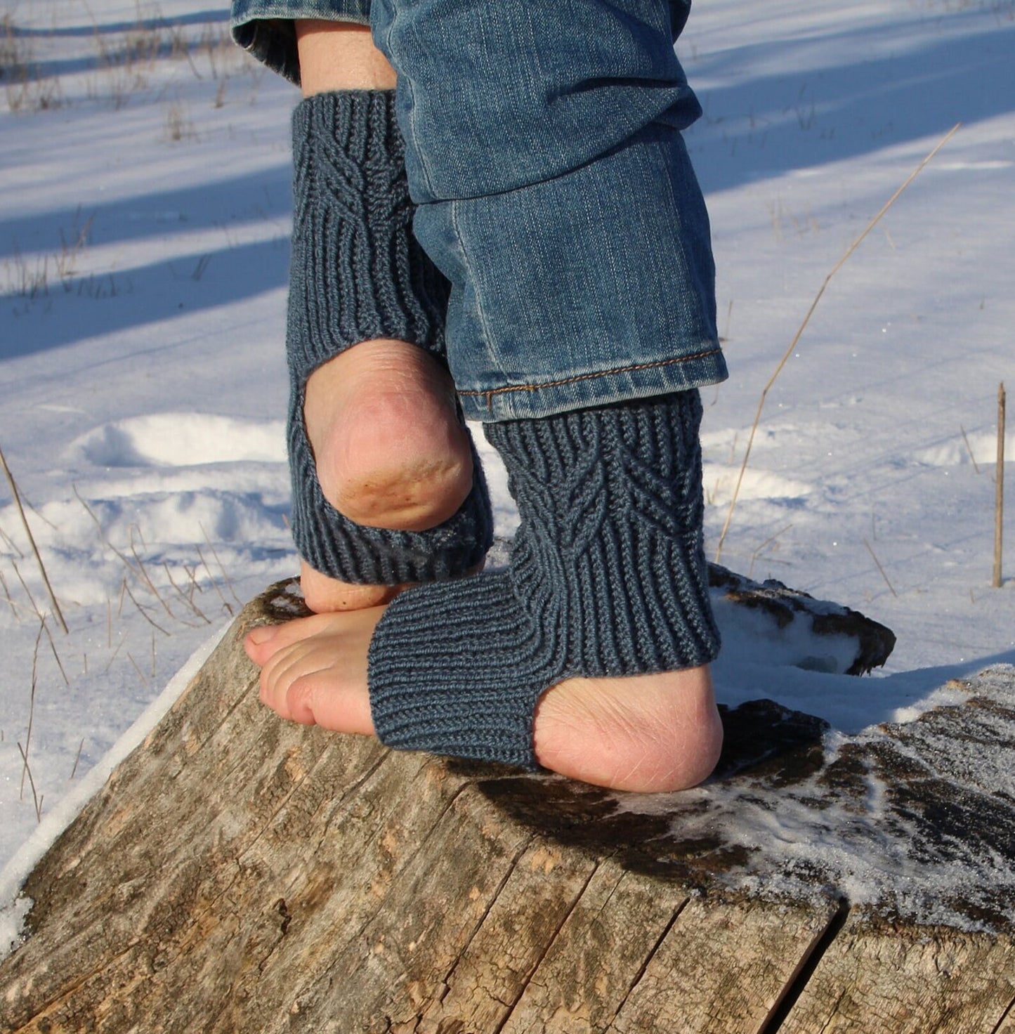 Blue-Grey Yoga Socks with Wheat Japanese Pattern, Minimalist Knitted Socks