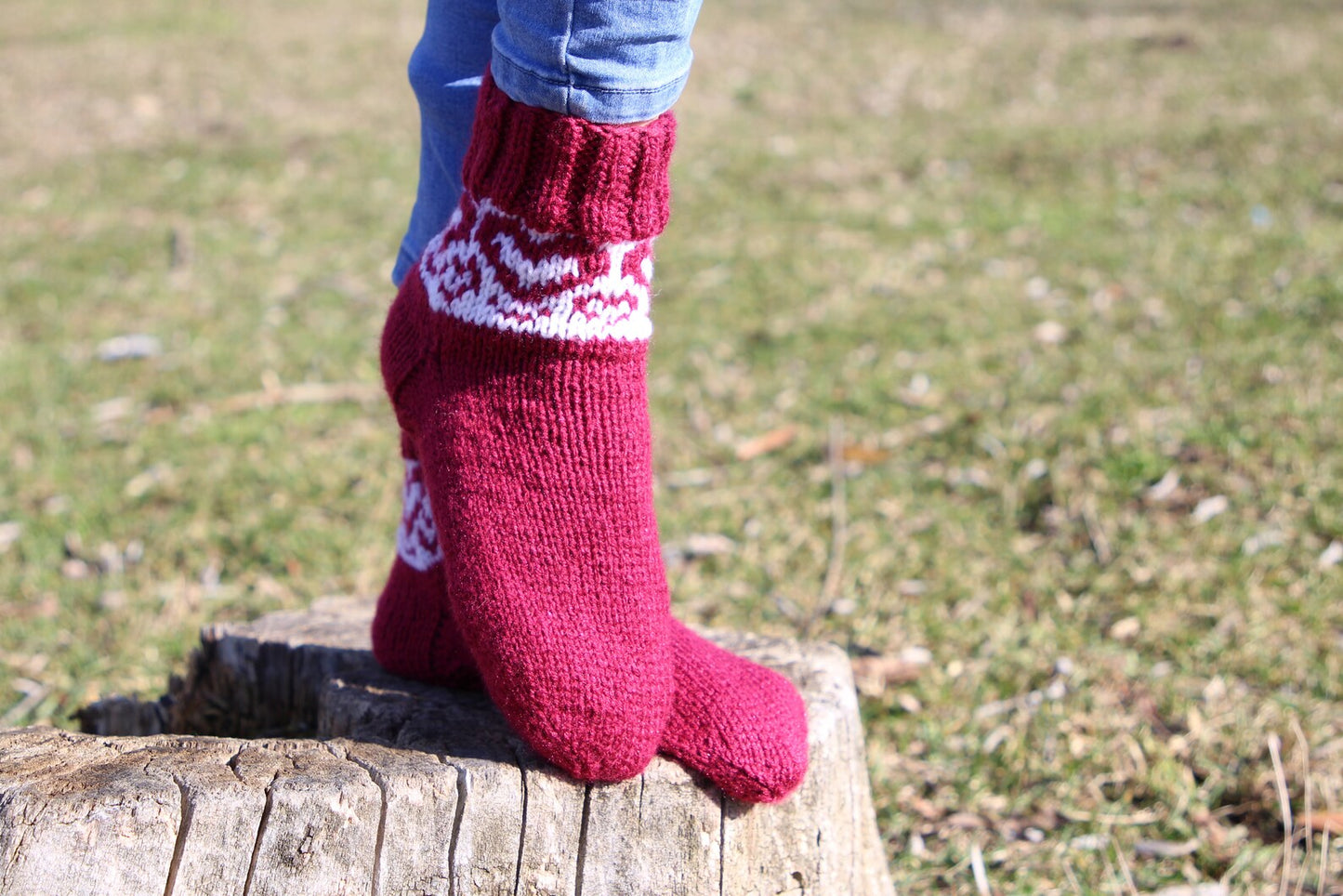 Burgundy Casual Socks with White Heart Pattern, Wool-Blend Socks