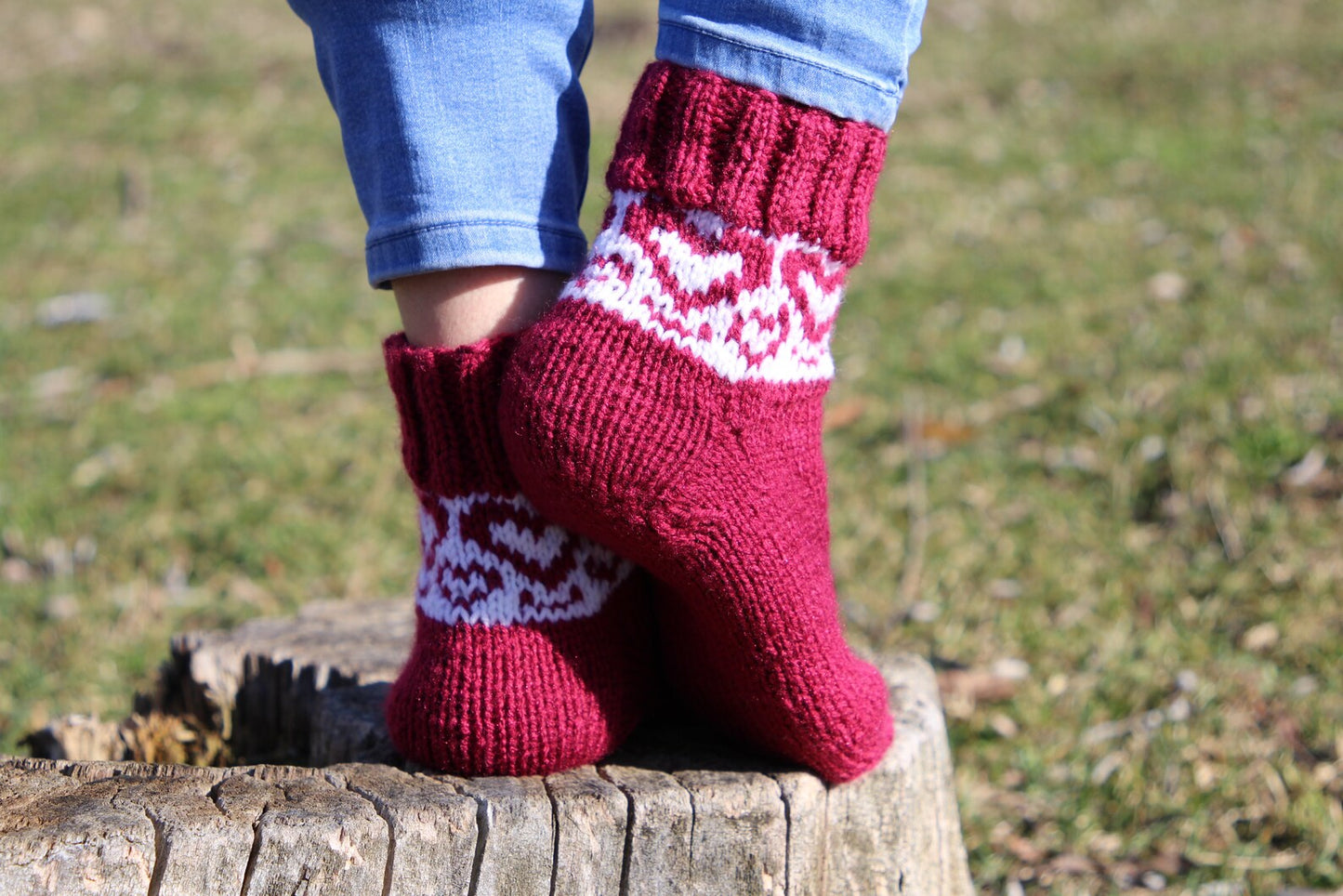 Burgundy Casual Socks with White Heart Pattern, Wool-Blend Socks