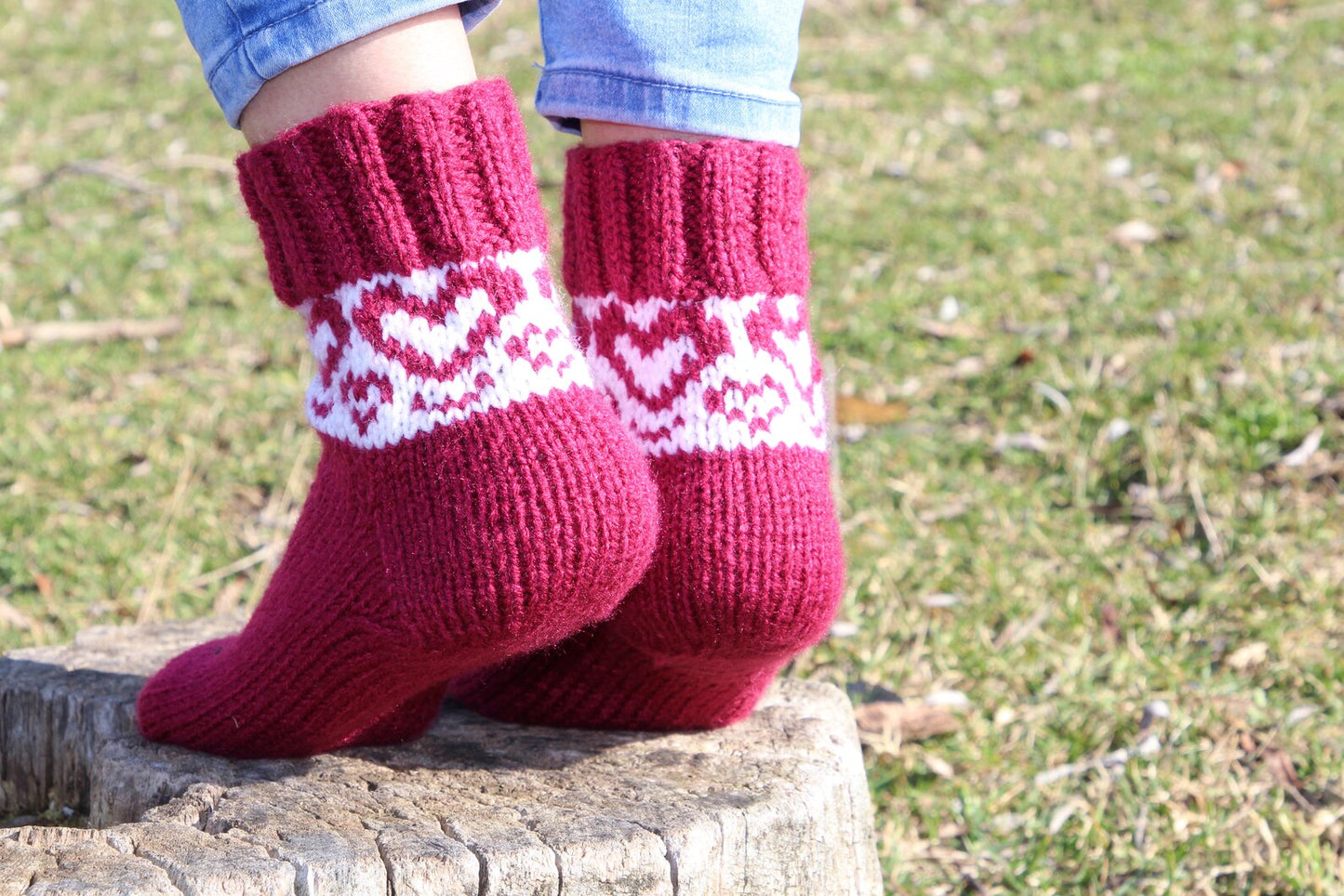 Burgundy Casual Socks with White Heart Pattern, Wool-Blend Socks