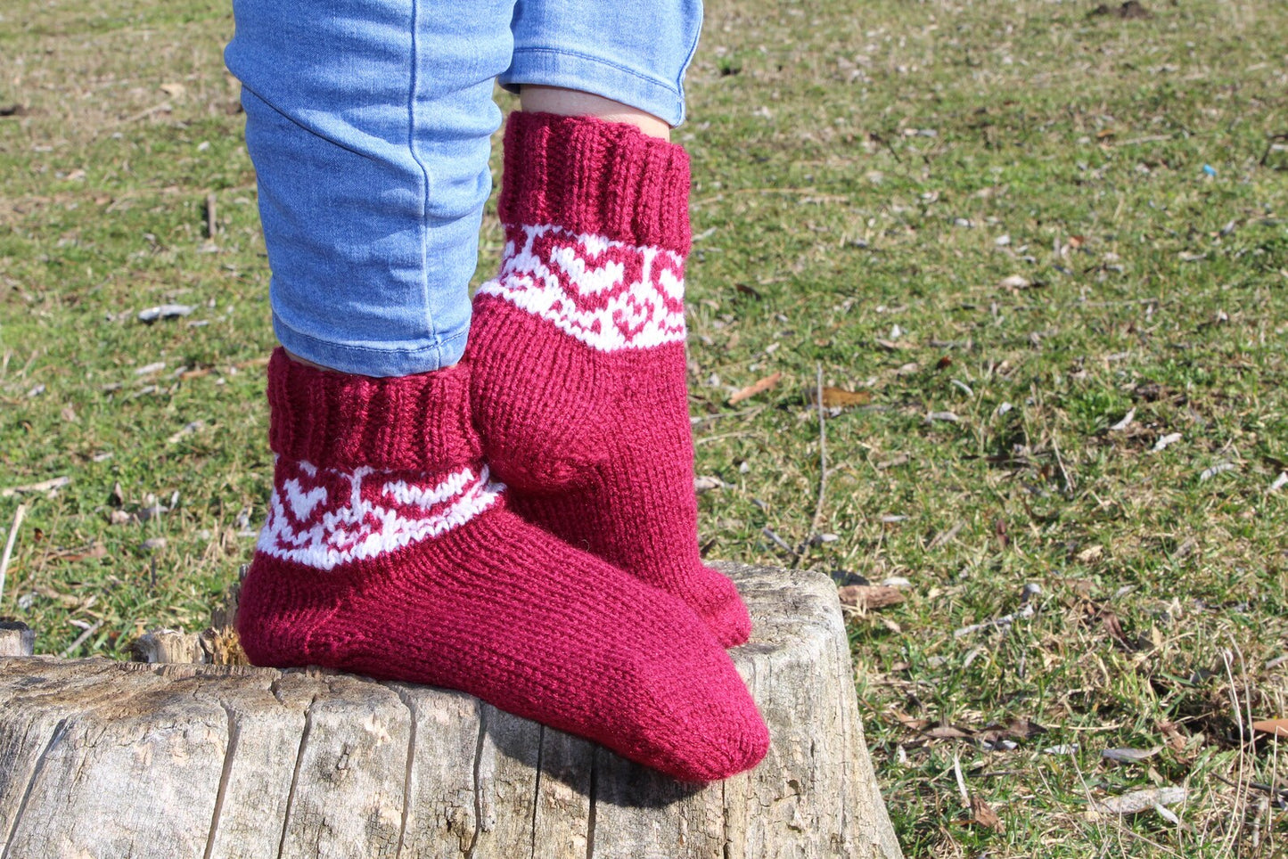 Burgundy Casual Socks with White Heart Pattern, Wool-Blend Socks