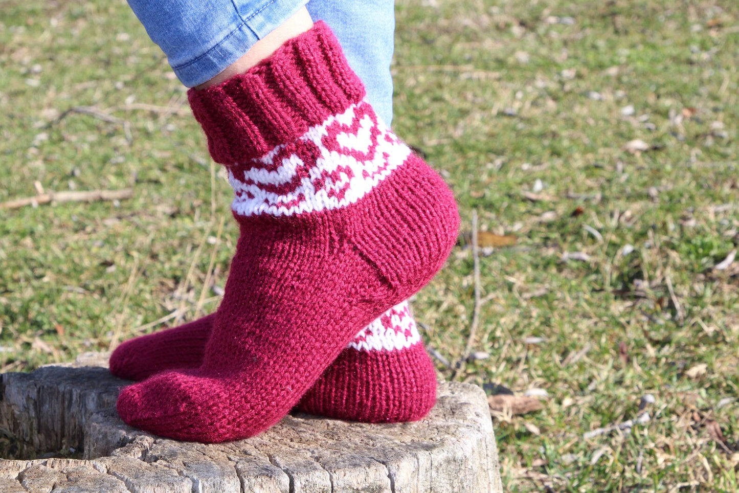 Burgundy Casual Socks with White Heart Pattern, Wool-Blend Socks