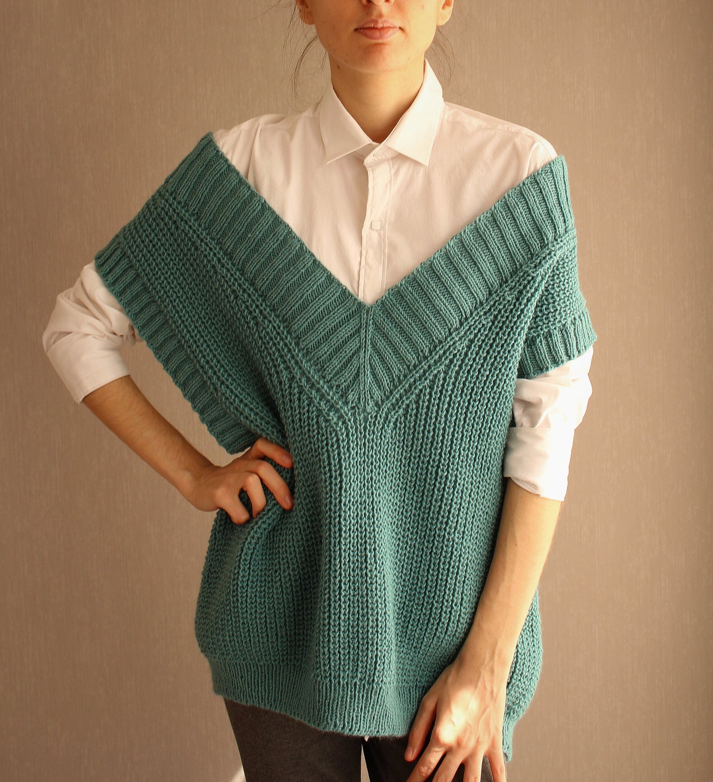 Oversized V-neck Knit Sweater Vest