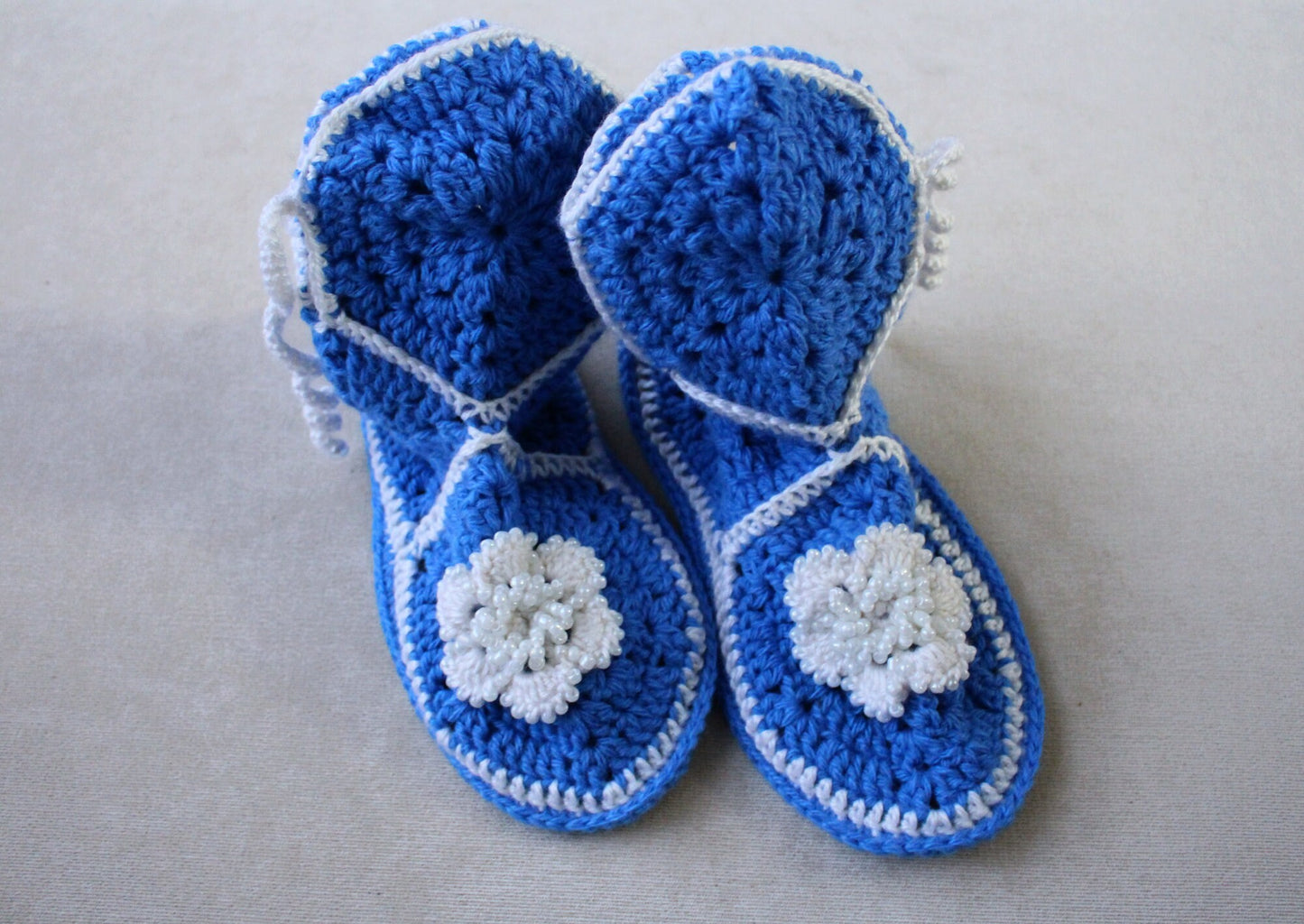 Mother and daughter home booties set