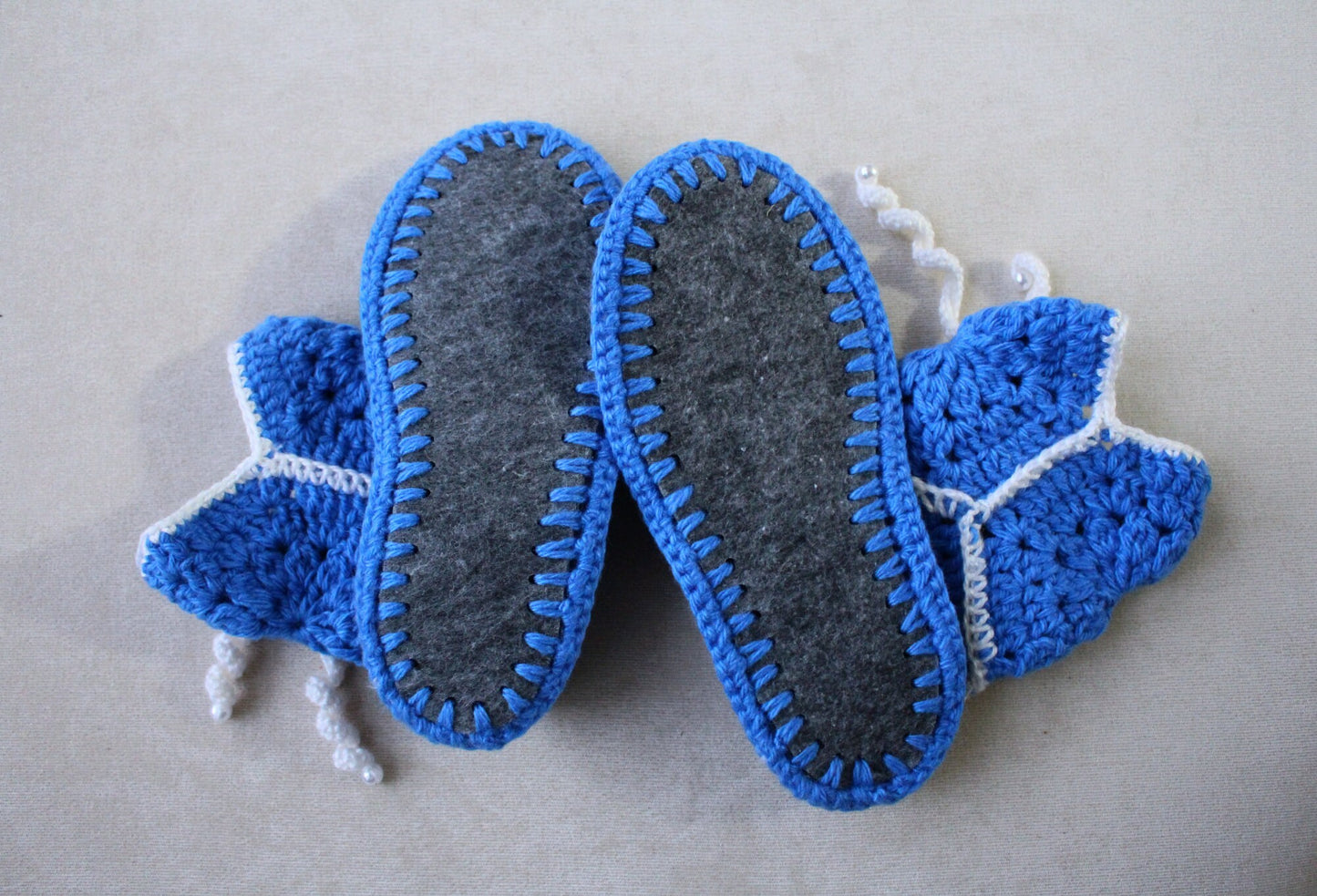 Mother and daughter home booties set