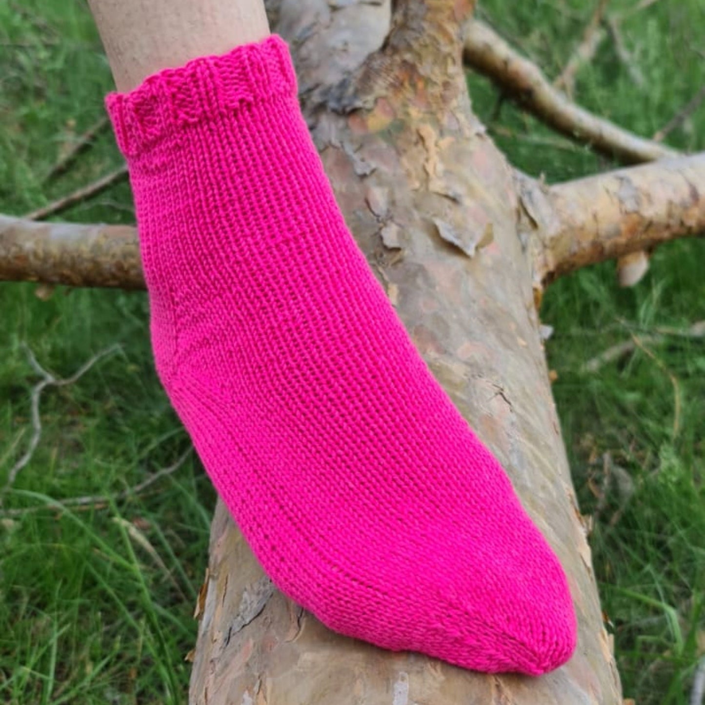 Colourful cotton socks, Moisture-wicking anklets