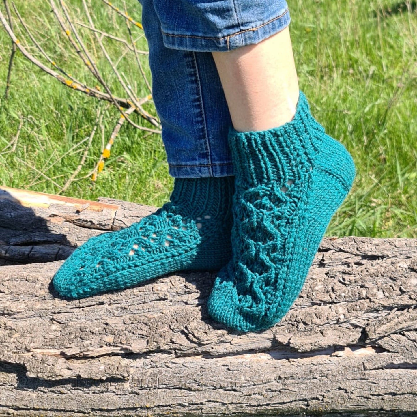 Teal green superwash socks